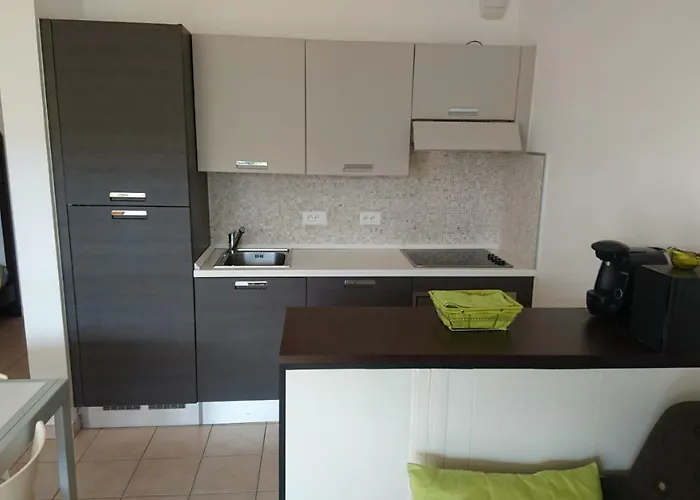 Апартаменты Studio 4 Personnes A Calvi, Toutes Commodites A Pied