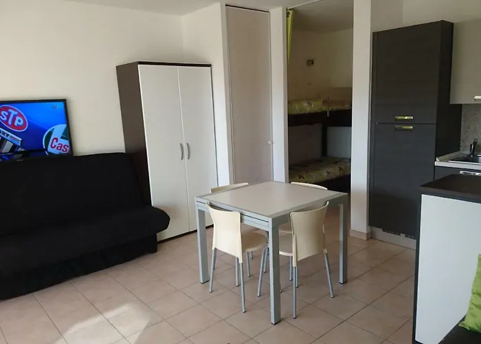 Apartment Studio 4 Personnes A Calvi, Toutes Commodites A Pied *