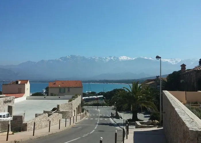Studio 4 Personnes A Calvi, Toutes Commodites A Pied Кальви