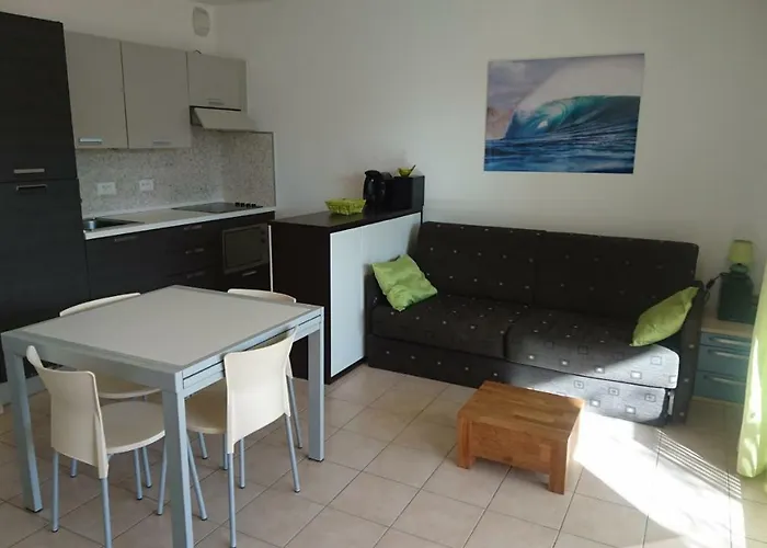Studio 4 Personnes A Calvi, Toutes Commodites A Pied Апартаменты *